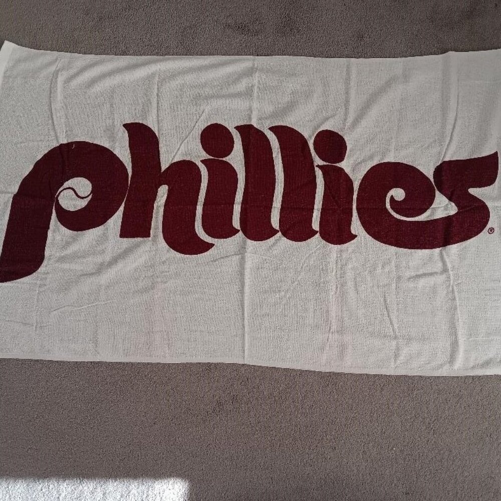New vintage 1980's Philadelphia Phillies Beach Towel Giveaway by Sherry